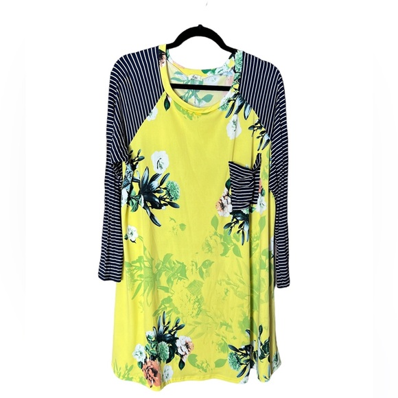 Egy Dress Flower and Stripe Dress - Picture 1 of 3